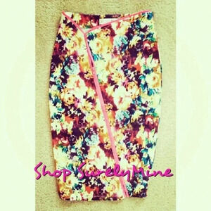 Floral print asymmetric zipper pencil skirt